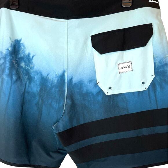 HURLEY Phantom Quick Dry 19" Outseam Shorts in Black & Blue Men's 38" Waist - Picture 4 of 9